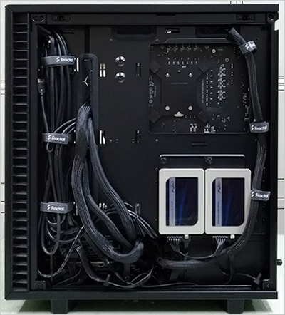 Fractal-Design-Define-7- Compact-13.jpg