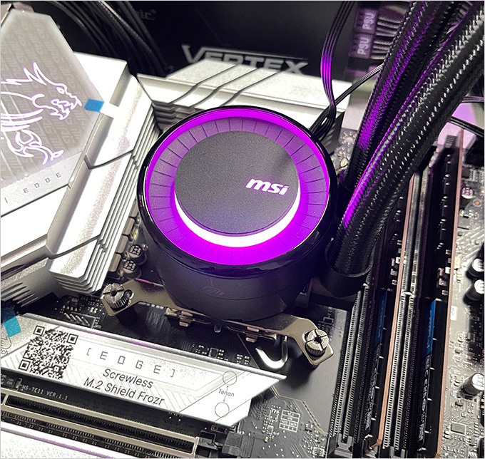 MSI-MAG-CORELIQUID-E360--水冷散熱器.jpg