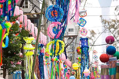 圖1:熱鬧和浪漫的河童橋本大道被當地人比喻為「銀河」.jpg 圖1:熱鬧和浪漫的河童橋本大道被當地人比喻為「銀河」.jpg