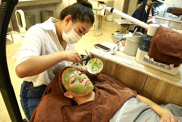 FF227BCD-7B51-4825-974A-43CFB7038099.jpg FF227BCD-7B51-4825-974A-43CFB7038099.jpg