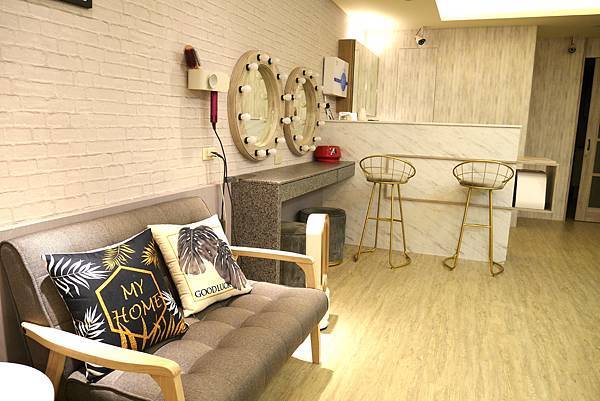 D7943C37-1A6A-4AB6-97F6-EF0E1B117E26.jpg D7943C37-1A6A-4AB6-97F6-EF0E1B117E26.jpg