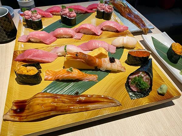 [食記] 台北大安 美登利壽司 食材新鮮醋飯小可惜