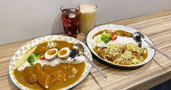 [食記] 台北中山 拾叁咖喱 超萌貓咪店長