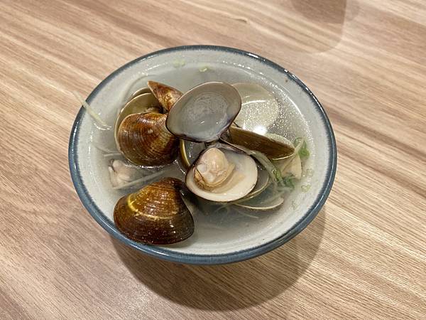 IMG_2866-1.jpg IMG_2866-1.jpg