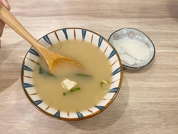 IMG_2358-1.jpg IMG_2358-1.jpg