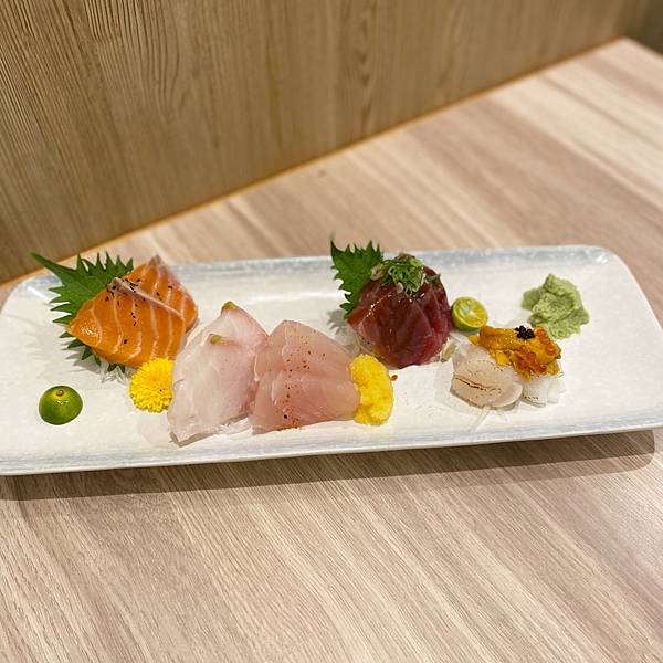 IMG_2374-1.jpg IMG_2374-1.jpg