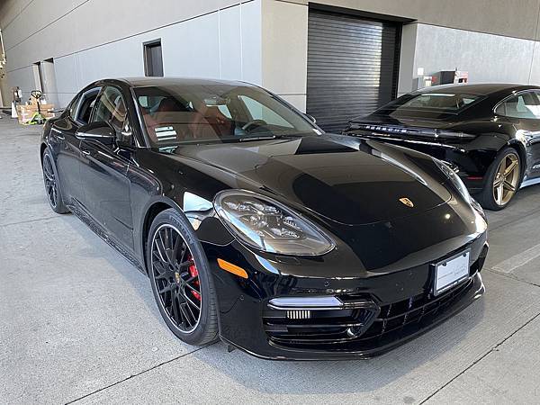 2019	PORSCHE 	PANAMERA GTS