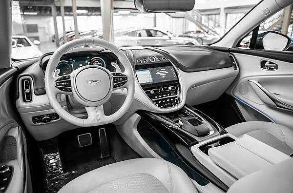 【五星級外匯車】Aston Martin奧斯頓馬丁休旅車 D
