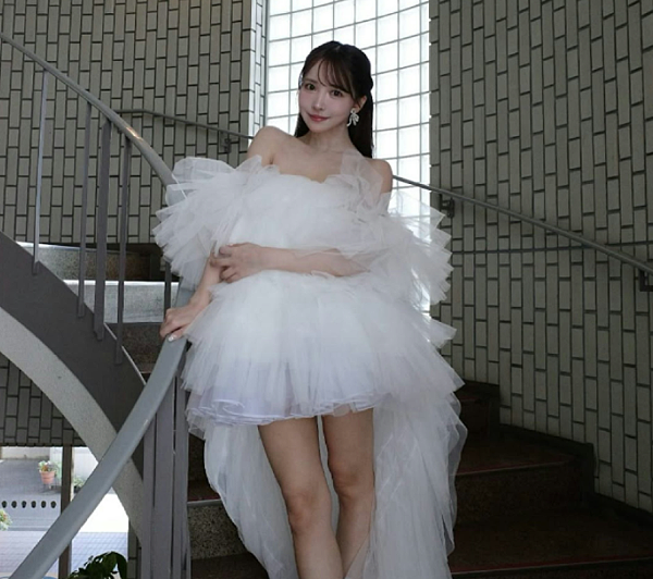 新娘租借婚紗嫌棄曾被AV女優三上悠亞穿過。「本人回應了」! 新娘租借婚紗嫌棄曾被AV女優三上悠亞穿過。「本人回應了」!