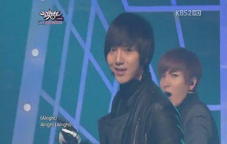 111014 Super Junior - A-CHA  Mr.Simple @Goodbye Stage - YouTube2.mp40962.jpg