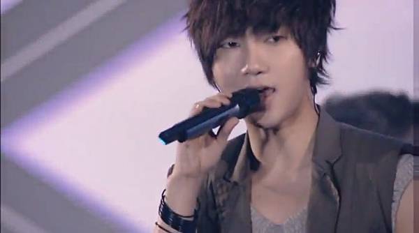 SUPER JUNIOR SMTOWN in YOYOGI arena TOKYO SUPER JUNIOR 美人 (BONAMANA) - YouTube[21-27-12]