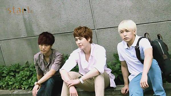 120716 Star1 Magazine Shooting Sketch -- LT, KH, DH, SM, YS 2. - YouTube[21-11-36]