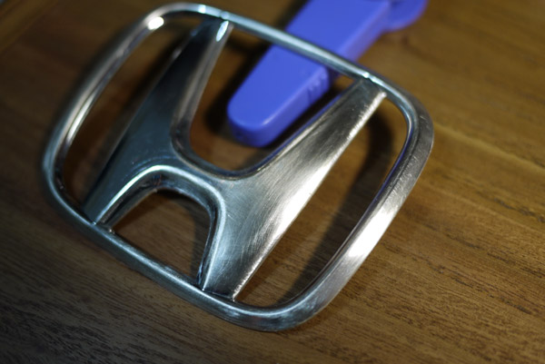 Diy薰黑 消光黑honda Fit Logo 噓 小聲跟你說的那些事 痞客邦 Diy薰黑 消光黑honda Fit Logo 噓 小聲跟你說的那些事 痞客邦