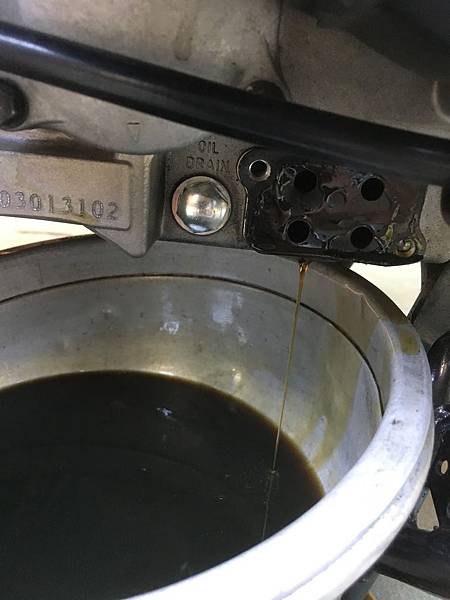 V125g自助換機油機油濾芯 V125g自助換機油機油濾芯