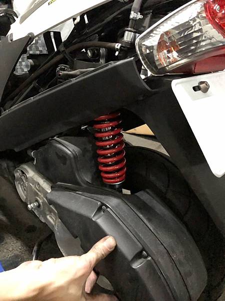 V125g換避震器 V125g換避震器
