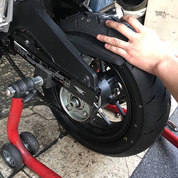 msx125換後輪TT93 msx125換後輪TT93