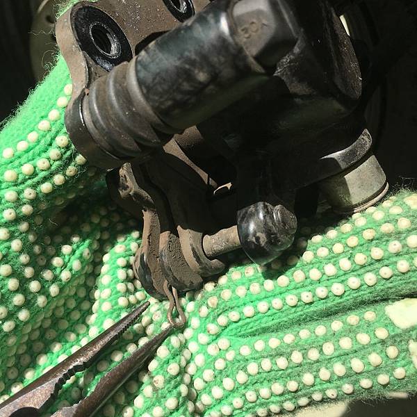 V125g升級煞車皮