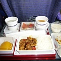 1/22day1:吳老師的機上午餐 三杯雞飯