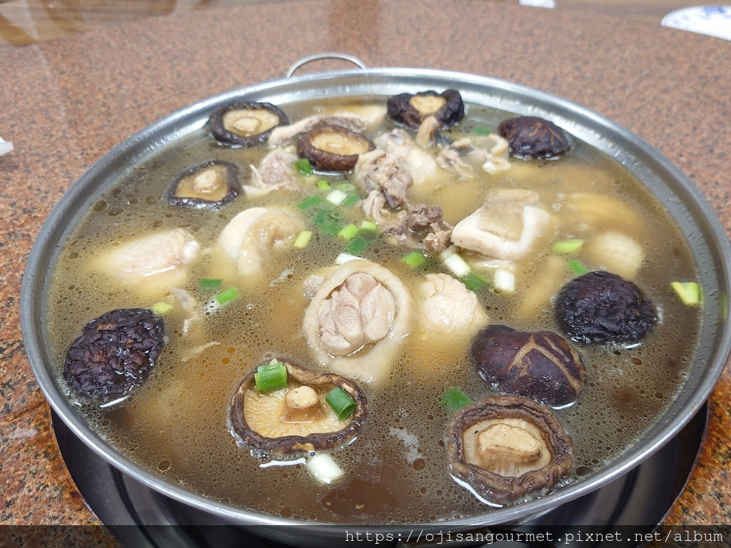 [食記]秘徑裡的迷人脆皮雞/新北三峽/好滋味土雞莊