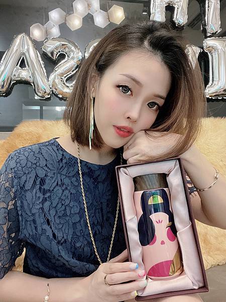 ( 𓇥 + ) 乾唐軒美術工藝 - 唐妝秀隨身杯