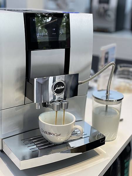 ( ️ ) 一鍵享受32種花式咖啡️打造完美智能家居少不 ( ️ ) 一鍵享受32種花式咖啡️打造完美智能家居少不