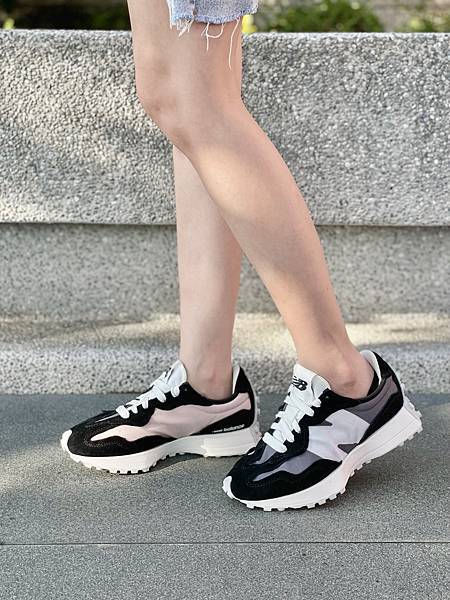 ( 👟 ) 超百搭New Balance NB 復古鞋鴛鴦黑 ( 👟 ) 超百搭New Balance NB 復古鞋鴛鴦黑