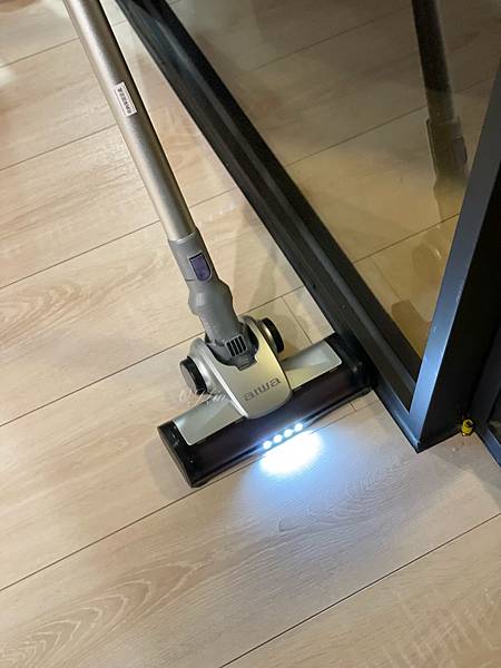 ( 𖥧*🧹) AIWA 愛華 智慧感知無線真空吸塵器,智慧 ( 𖥧*🧹) AIWA 愛華 智慧感知無線真空吸塵器,智慧