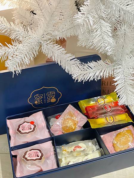 ₍ 🍪 ₎ 如回憶般香甜的蜜露年節餅乾禮盒,大人、小孩都愛 ₍ 🍪 ₎ 如回憶般香甜的蜜露年節餅乾禮盒,大人、小孩都愛