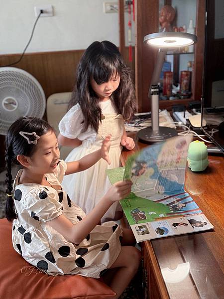 ( 💡 ) 全台首創!上下立體雙光源 全光譜智慧螢幕閱讀燈, ( 💡 ) 全台首創!上下立體雙光源 全光譜智慧螢幕閱讀燈,