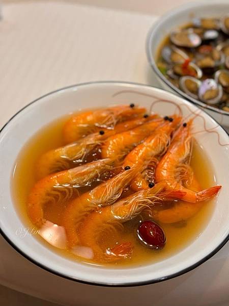 ( 🦞 )蒜蓉小龍蝦🦞肉質扎實Q彈又鮮嫩,濃郁蒜香下酒好菜太 ( 🦞 )蒜蓉小龍蝦🦞肉質扎實Q彈又鮮嫩,濃郁蒜香下酒好菜太