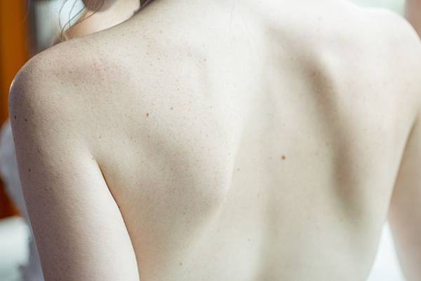 back-body-person-1084718.jpg back-body-person-1084718.jpg