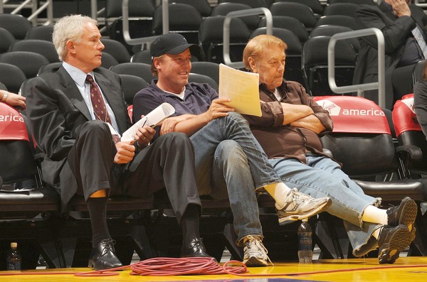  湖人總管 Mitch Kupchak 與兒子 Jim Buss, Jerry Buss