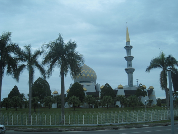 清真寺,金金的地方,有些是用真的金箔貼的