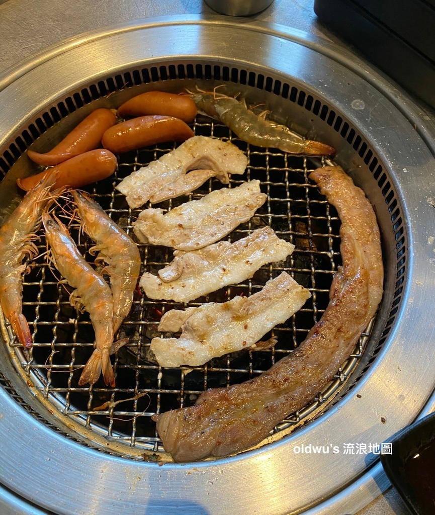 LINE_ALBUM_非常泰、肉次方_221009_39.jpg