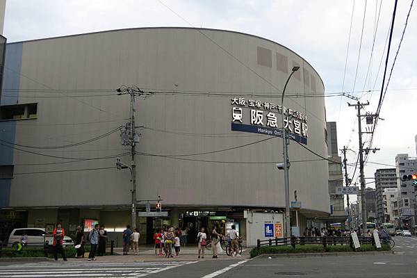 阪急大宮駅