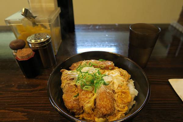 かつ丼吉兵衛