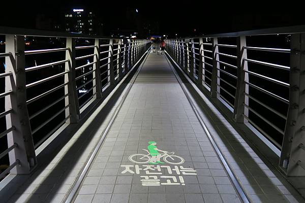 아양기찻길峨洋鐵橋