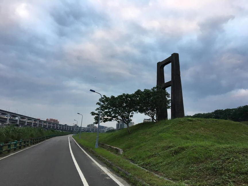 基隆河右岸自行車道