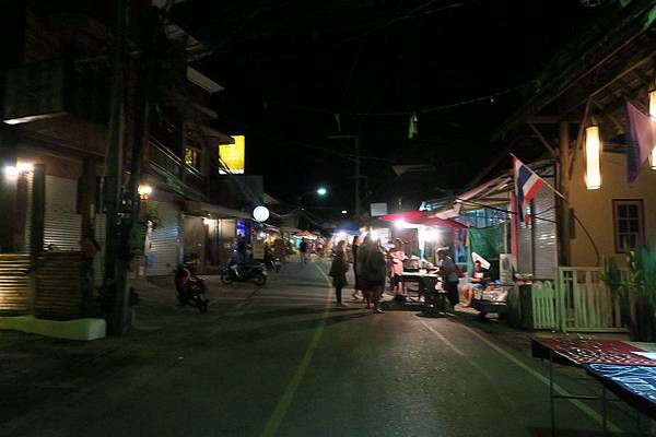 Pai Walking Street