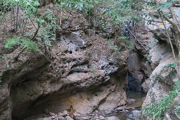 น้ำตกแพมบก Pam Bok Waterfall