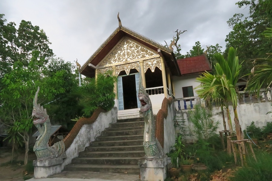 Wat Phra That Mae Yen白佛美茵寺