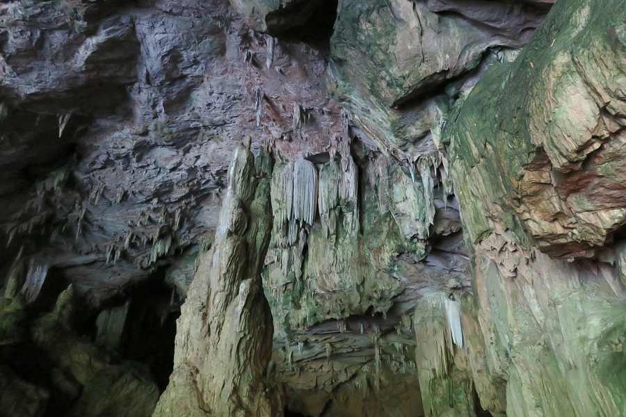 ถ้ำน้ำลอด Tham Nam Lot (Nam Lod Cave)