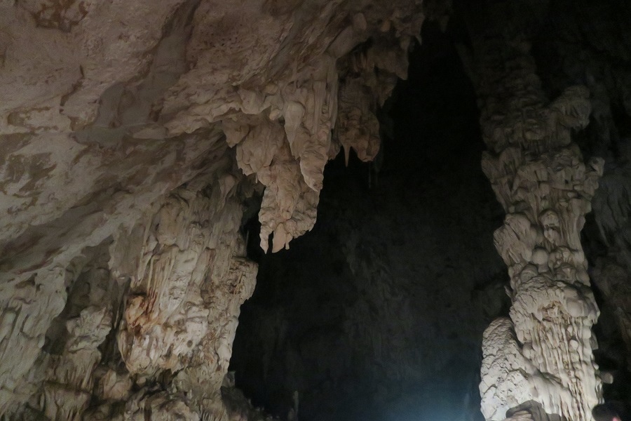 ถ้ำน้ำลอด Tham Nam Lot (Nam Lod Cave)