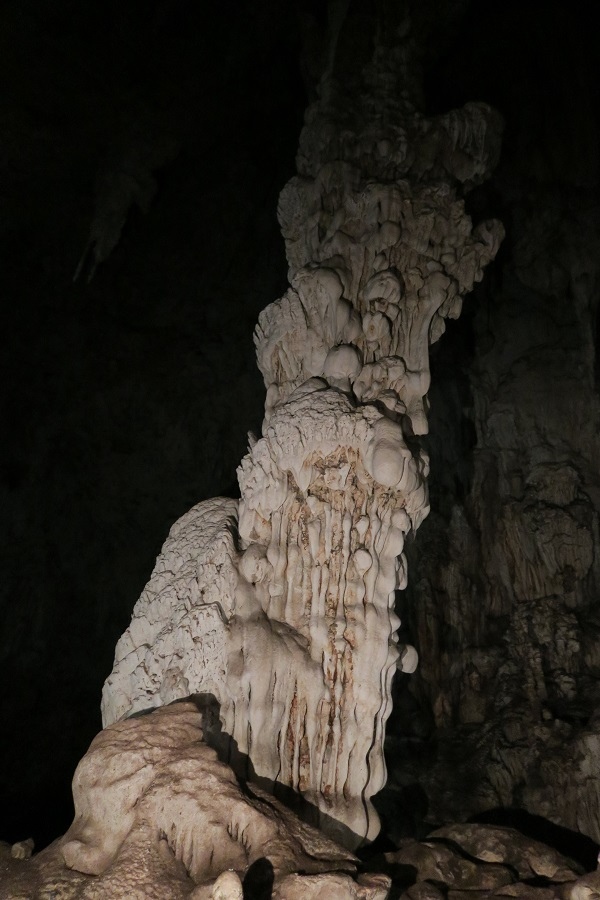 ถ้ำน้ำลอด Tham Nam Lot (Nam Lod Cave)