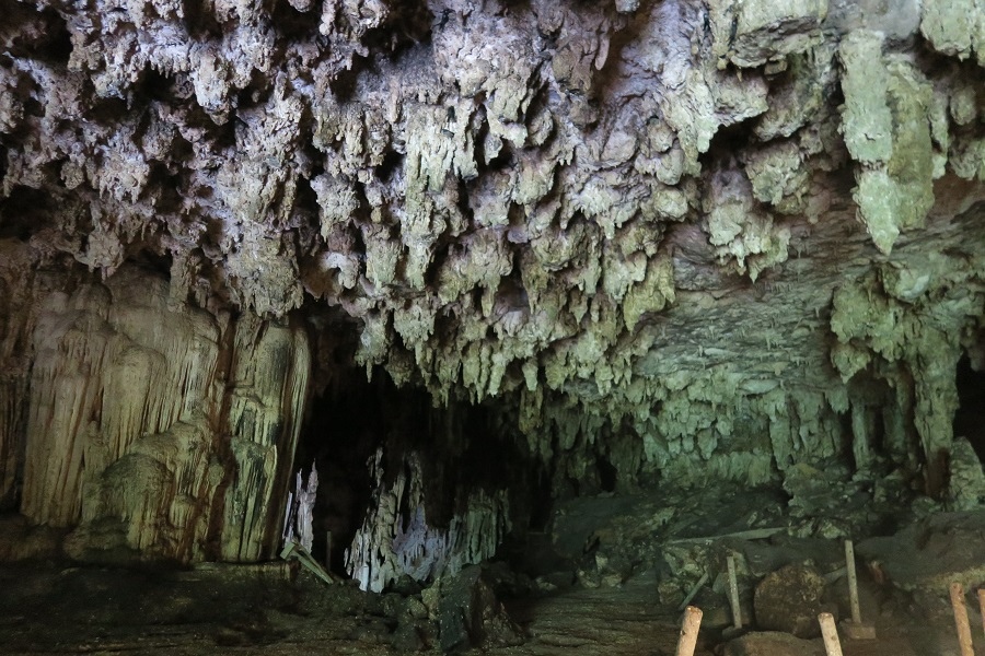 ถ้ำน้ำลอด Tham Nam Lot (Nam Lod Cave)