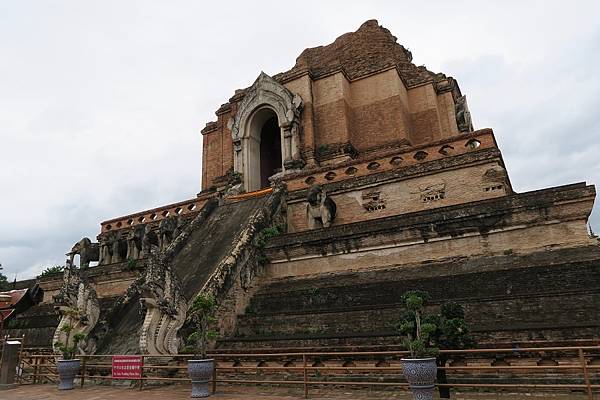 เทศบาลนครเชียงใหม่ เชียงใหม่ ประเทศไทย Wat Chedi Luang Worawihan柴迪隆寺