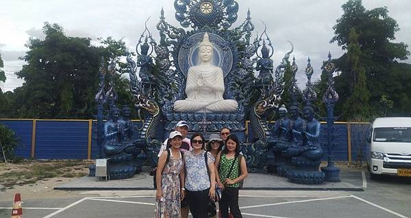 วัดร่องเสือเต้น Wat Rong Suea Ten藍廟