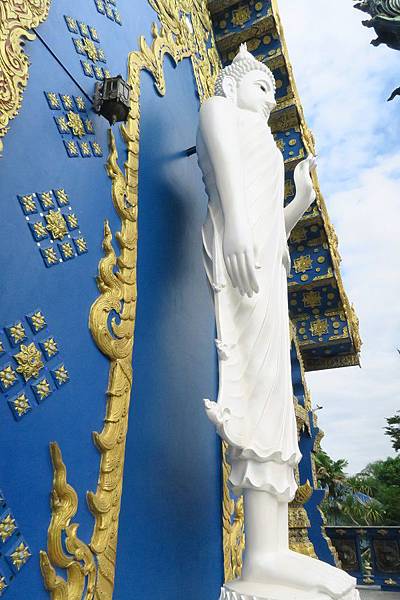 วัดร่องเสือเต้น Wat Rong Suea Ten藍廟