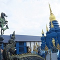 วัดร่องเสือเต้น Wat Rong Suea Ten藍廟