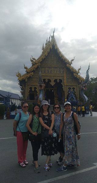 วัดร่องเสือเต้น Wat Rong Suea Ten藍廟